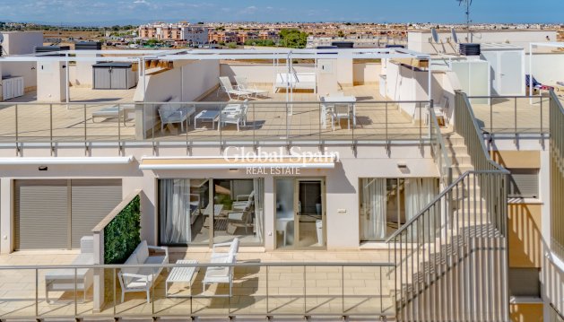 PENTHOUSE - Resale - ORIHUELA COSTA -
                VILLAMARTÍN
