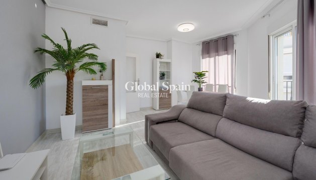 PENTHOUSE - Revente - ALMORADÍ -
                Parque De La U