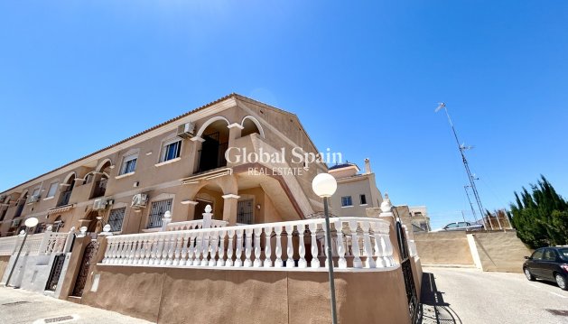 PENTHOUSE - Revente - LA ZENIA -
                Costa Blanca