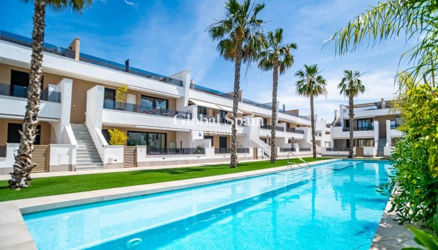 PENTHOUSE - Revente - LO PAGÁN -
                LO PAGÁN