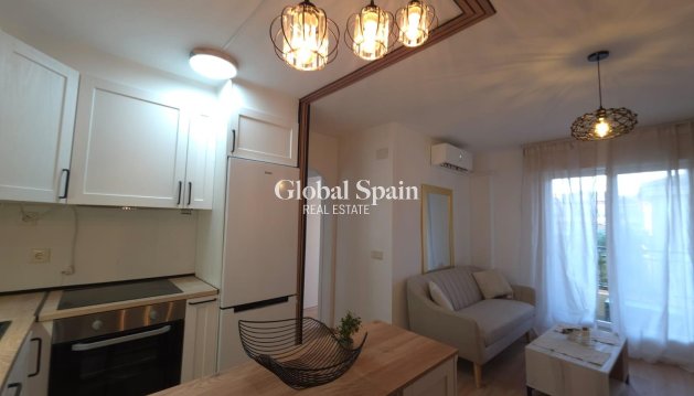 PENTHOUSE - Revente - TORREVIEJA -
                Cala Ferris