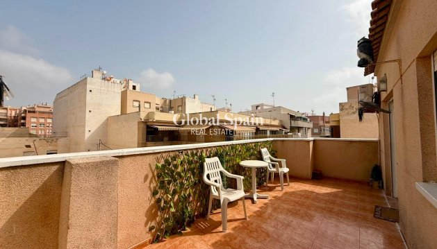 PENTHOUSE - Revente - TORREVIEJA -
                Playa del Cura