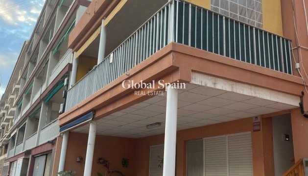 PENTHOUSE - Wederverkoop - GUARDAMAR DEL SEGURA -
                Costa Blanca