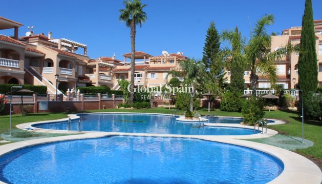 PENTHOUSE - Wederverkoop - ORIHUELA COSTA -
                Costa Blanca