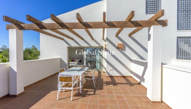 PENTHOUSE - Wederverkoop - ORIHUELA COSTA -
                Costa Blanca
