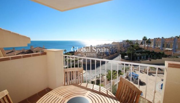 PENTHOUSE - Wederverkoop - ORIHUELA COSTA -
                Costa Blanca