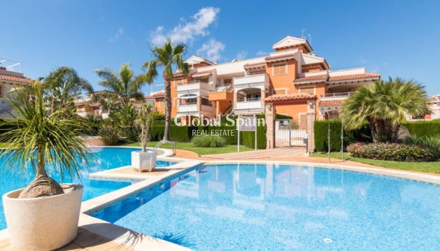 PENTHOUSE - Wederverkoop - ORIHUELA COSTA -
                Playa Flamenca