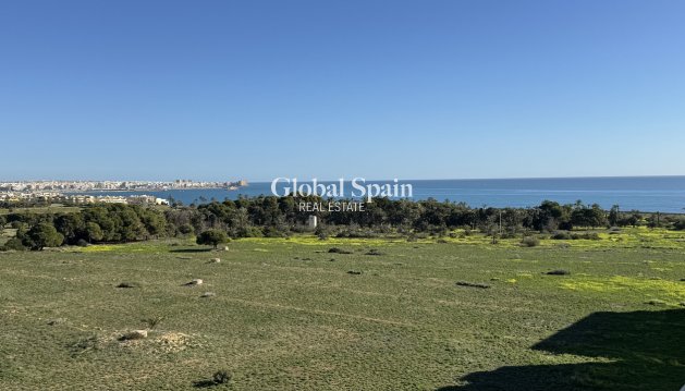 PENTHOUSE - Wederverkoop - PUNTA PRIMA -
                Costa Blanca