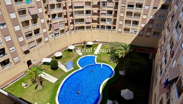 Penthouse - Wederverkoop - TORREVIEJA -
                Centro