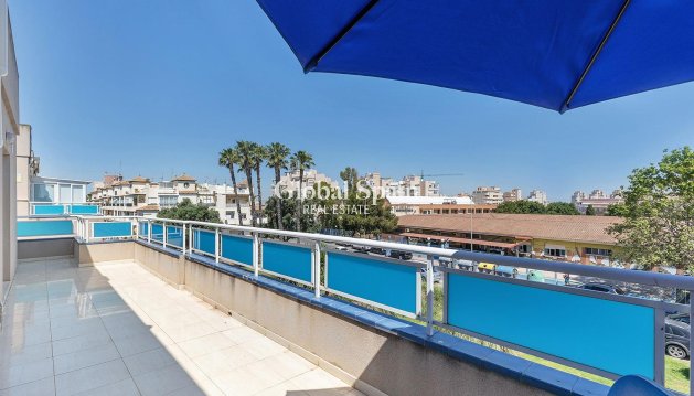 PENTHOUSE - Wederverkoop - TORREVIEJA -
                Estacion de autobuses
