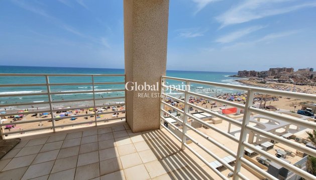 PENTHOUSE - Wederverkoop - TORREVIEJA -
                Playa De La Mata