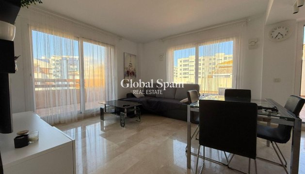 PENTHOUSE - Wederverkoop - TORREVIEJA -
                Punta Prima