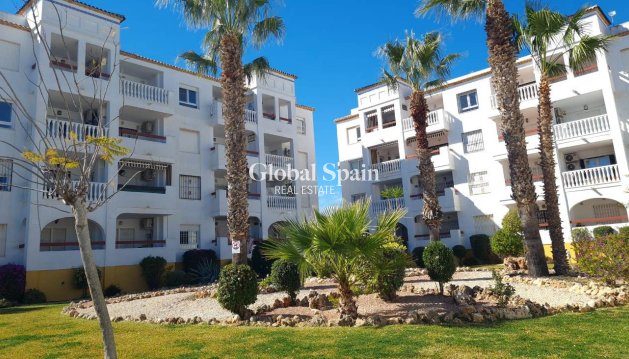 PENTHOUSE - Wederverkoop - VILLAMARTÍN -
                Costa Blanca