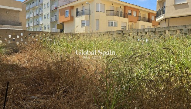 Perceel / Land - Wederverkoop - Miramar -
                Miramar