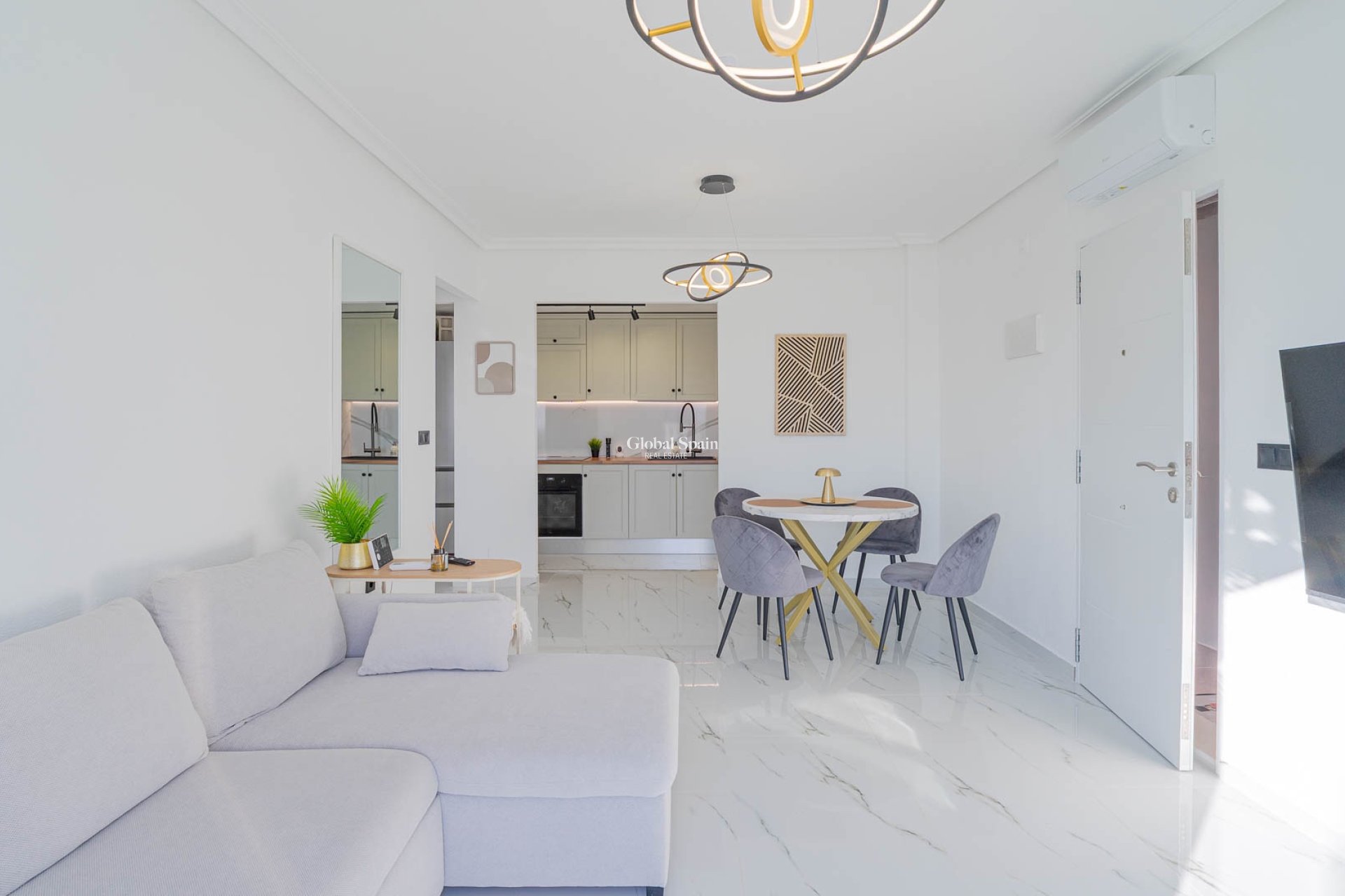 Resale - 1. Apartment / flat -
ORIHUELA COSTA - Playa Flamenca