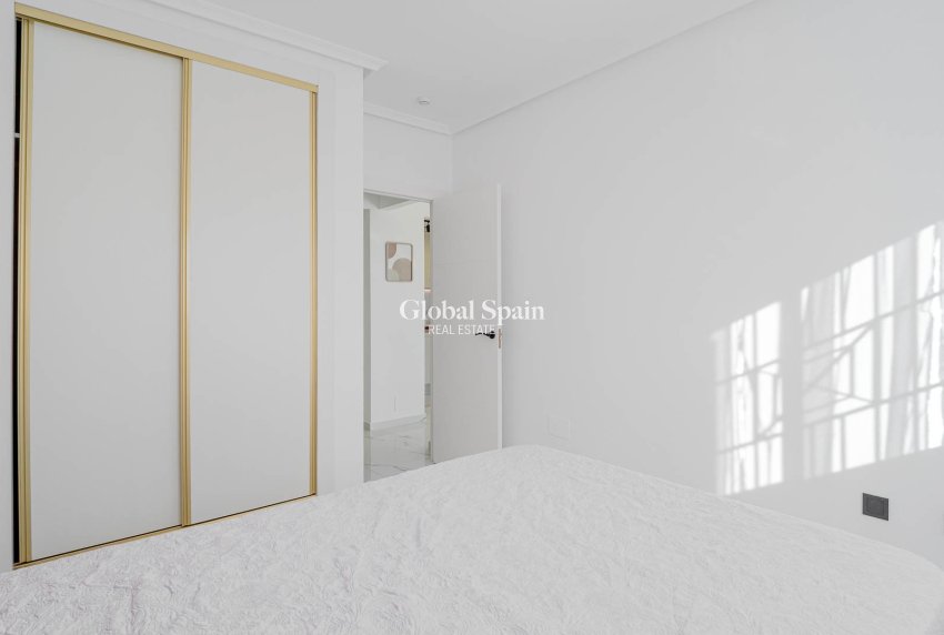 Resale - 1. Apartment / flat -
ORIHUELA COSTA - Playa Flamenca