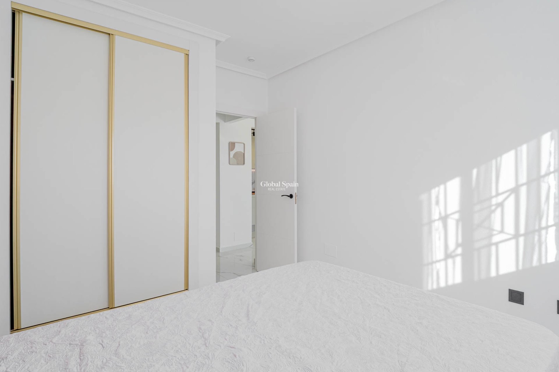 Resale - 1. Apartment / flat -
ORIHUELA COSTA - Playa Flamenca