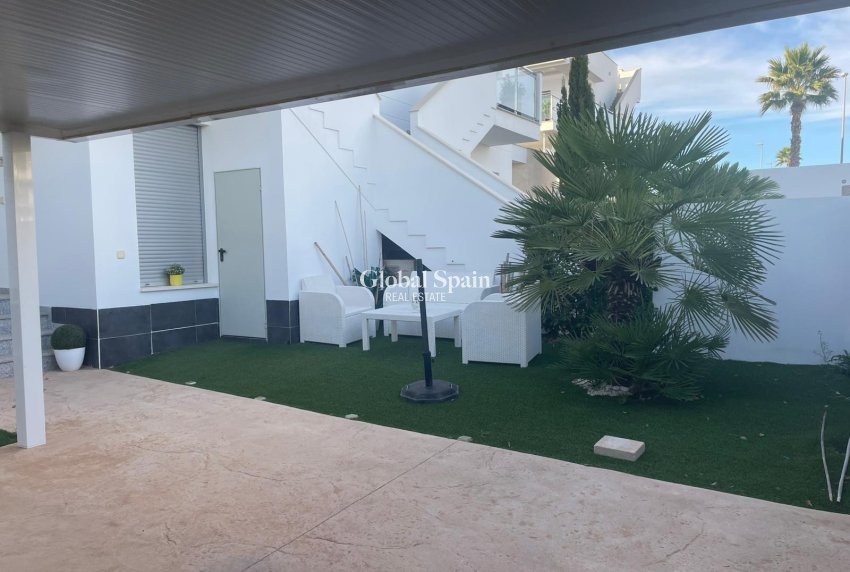 Resale - 1. Apartment / flat -
ORIHUELA - Vistabella Golf