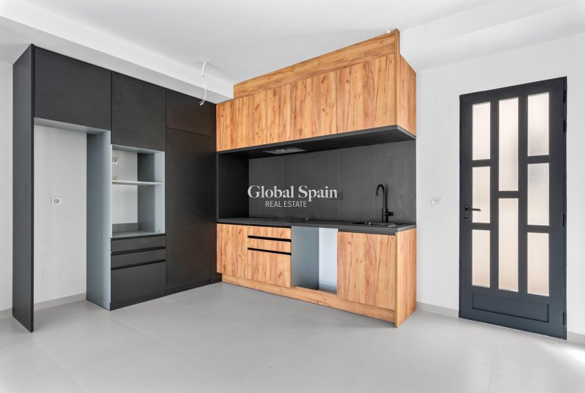 Resale - 1. Apartment / flat -
SAN MIGUEL DE SALINAS - Costa Blanca South