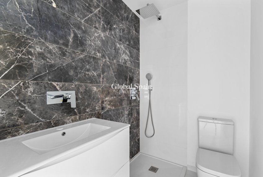 Resale - 1. Apartment / flat -
SAN MIGUEL DE SALINAS - Costa Blanca South