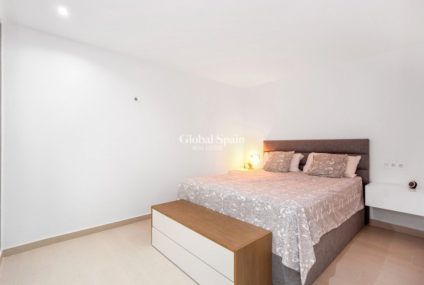 Resale - 2. Town house -
CIUDAD QUESADA - Costa Blanca South