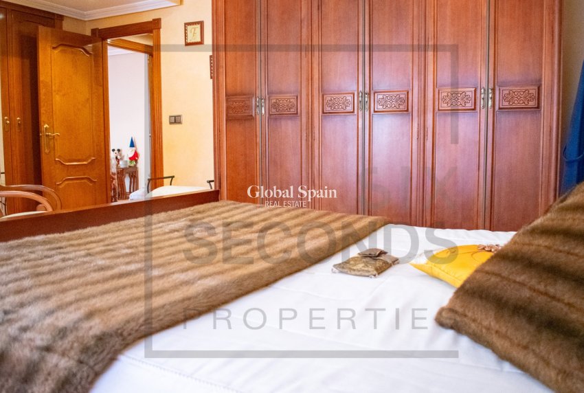 Resale - 2. Town house -
GUARDAMAR DEL SEGURA - Guardamar pueblo