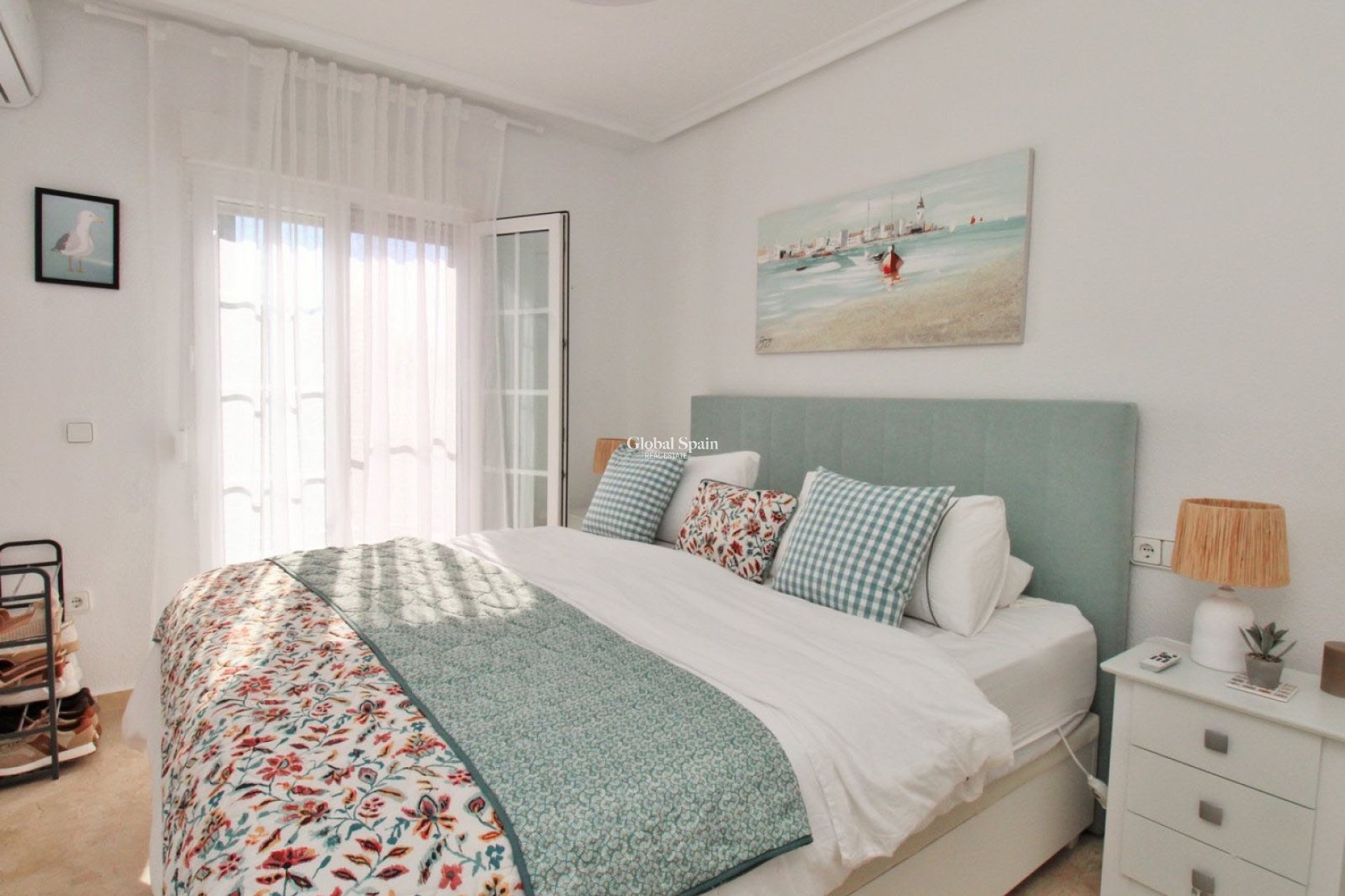 Resale - 2. Town house -
ORIHUELA COSTA - VILLAMARTÍN