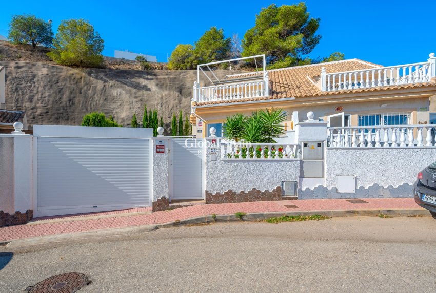 Resale - 3. Semi - Detached Villa -
CIUDAD QUESADA - Costa Blanca South
