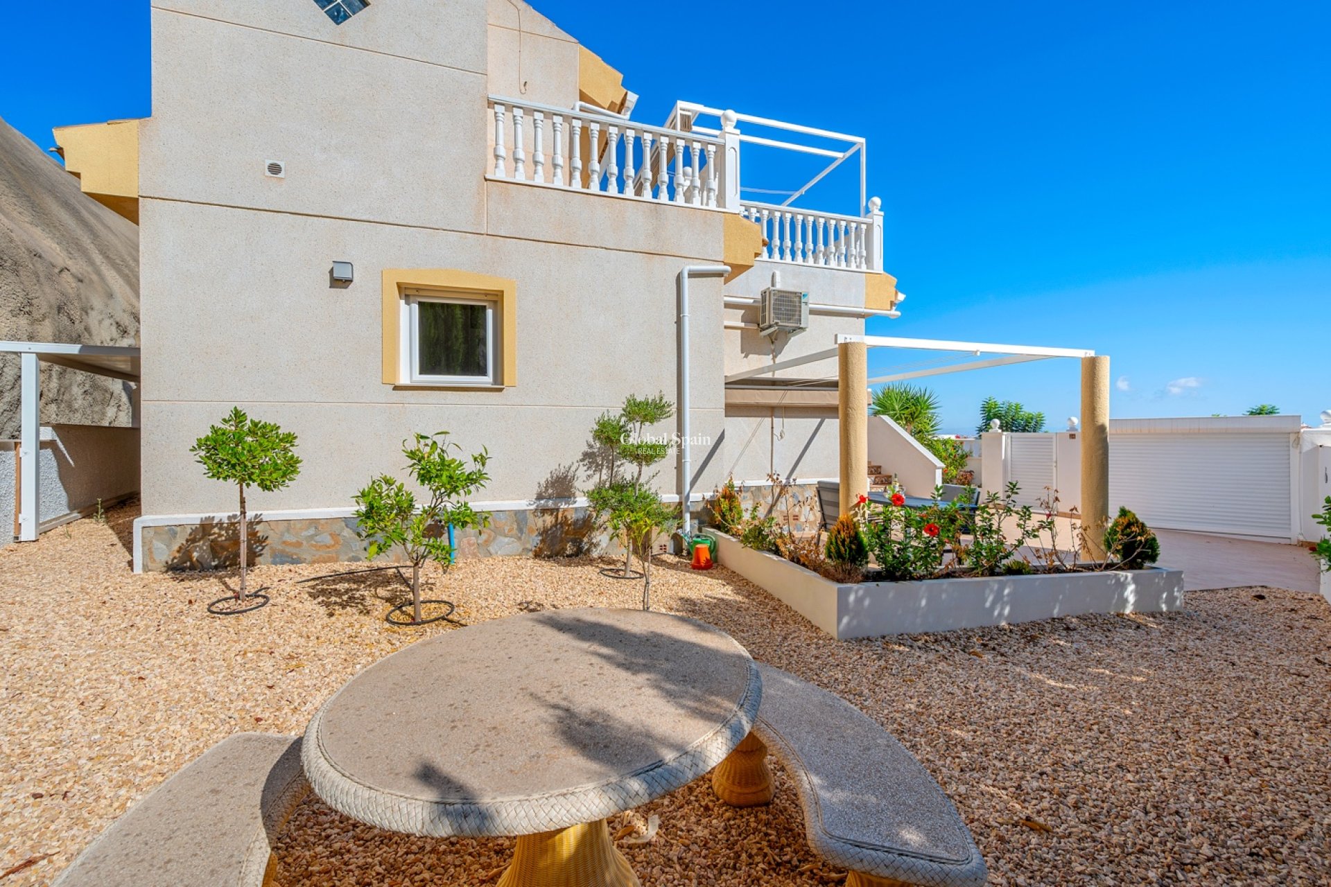 Resale - 3. Semi - Detached Villa -
CIUDAD QUESADA - Costa Blanca South