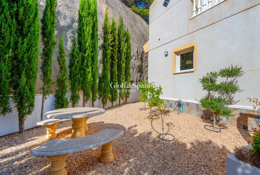 Resale - 3. Semi - Detached Villa -
CIUDAD QUESADA - Costa Blanca South