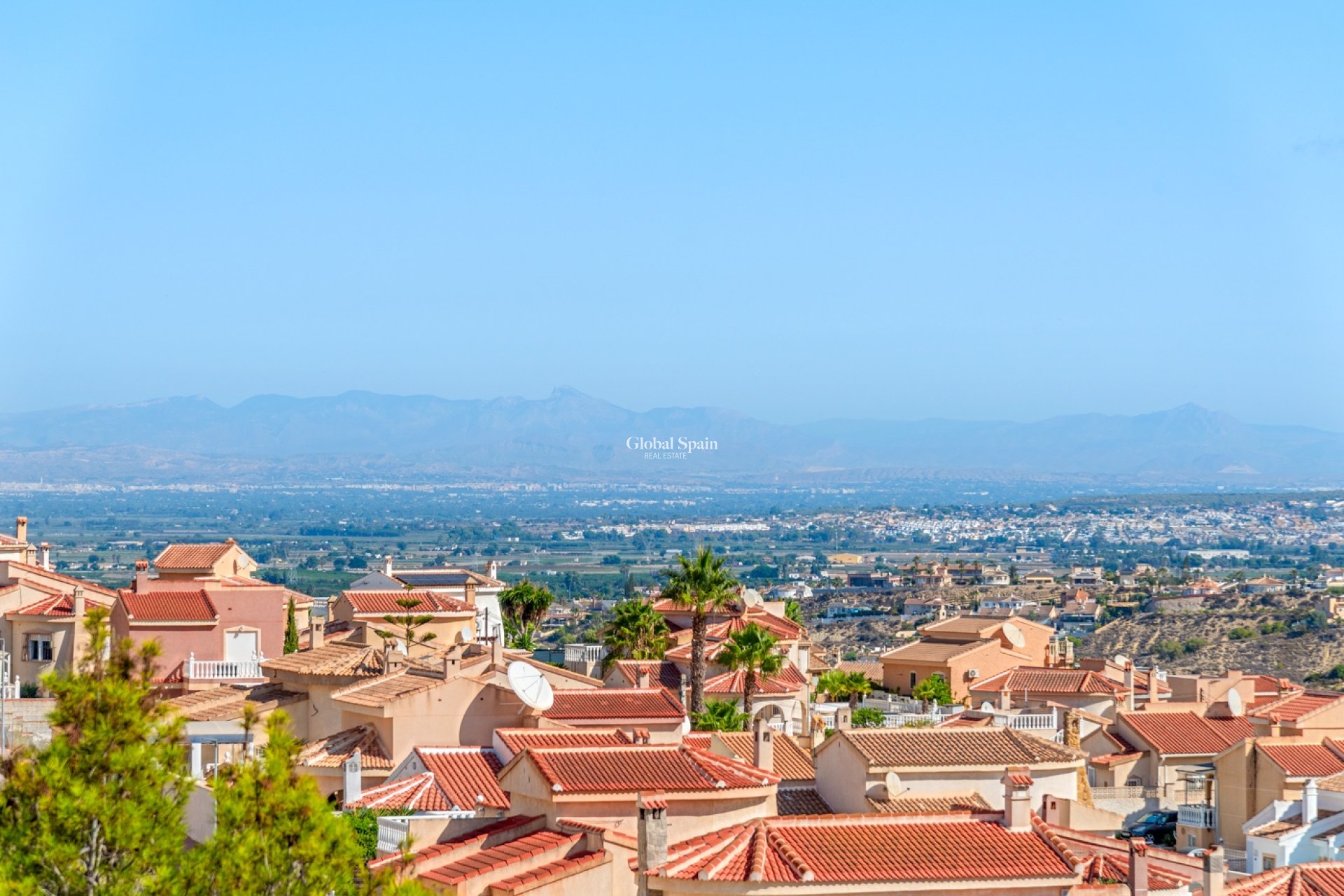 Resale - 3. Semi - Detached Villa -
CIUDAD QUESADA - Costa Blanca South