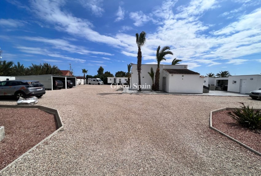 Resale - 5. Finca / Country Property -
ELCHE