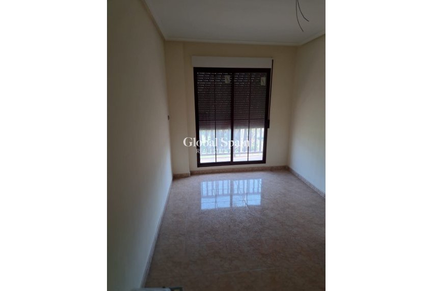 Resale - Apartment -
ALBATERA