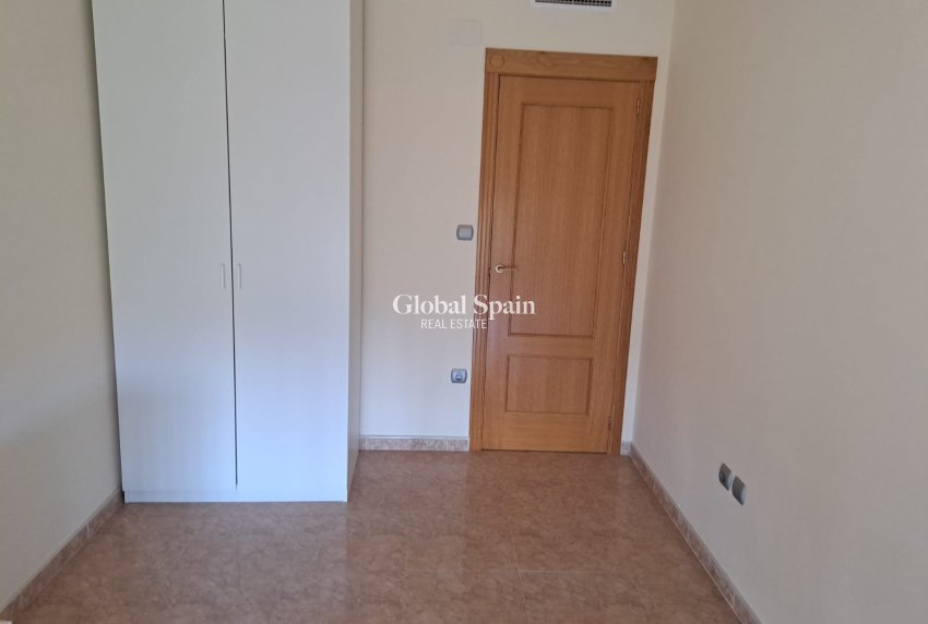 Resale - Apartment -
ALBATERA