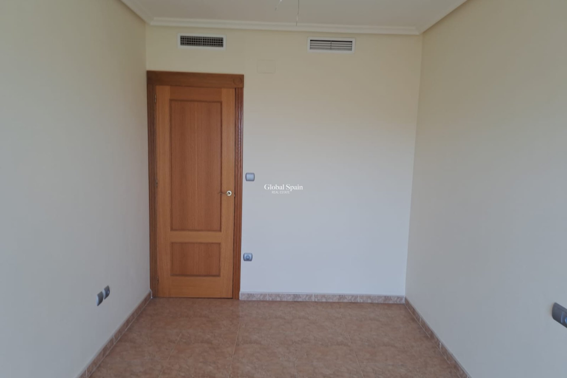 Resale - Apartment -
ALBATERA