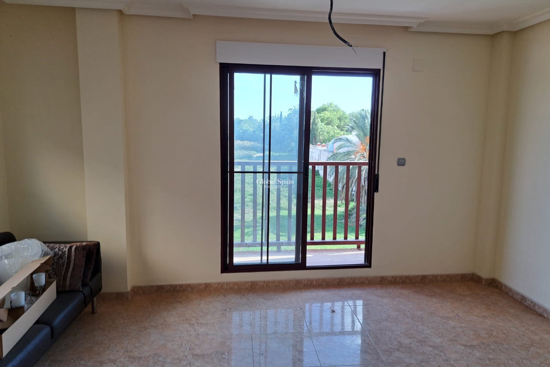 Resale - Apartment -
ALBATERA