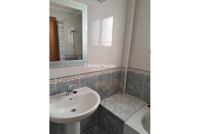 Resale - Apartment -
ALBATERA