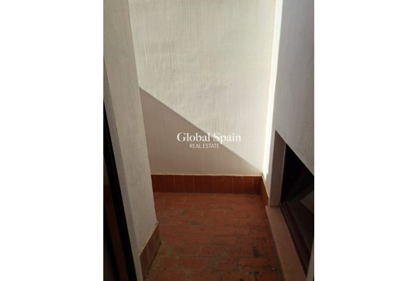 Resale - Apartment -
ALBATERA