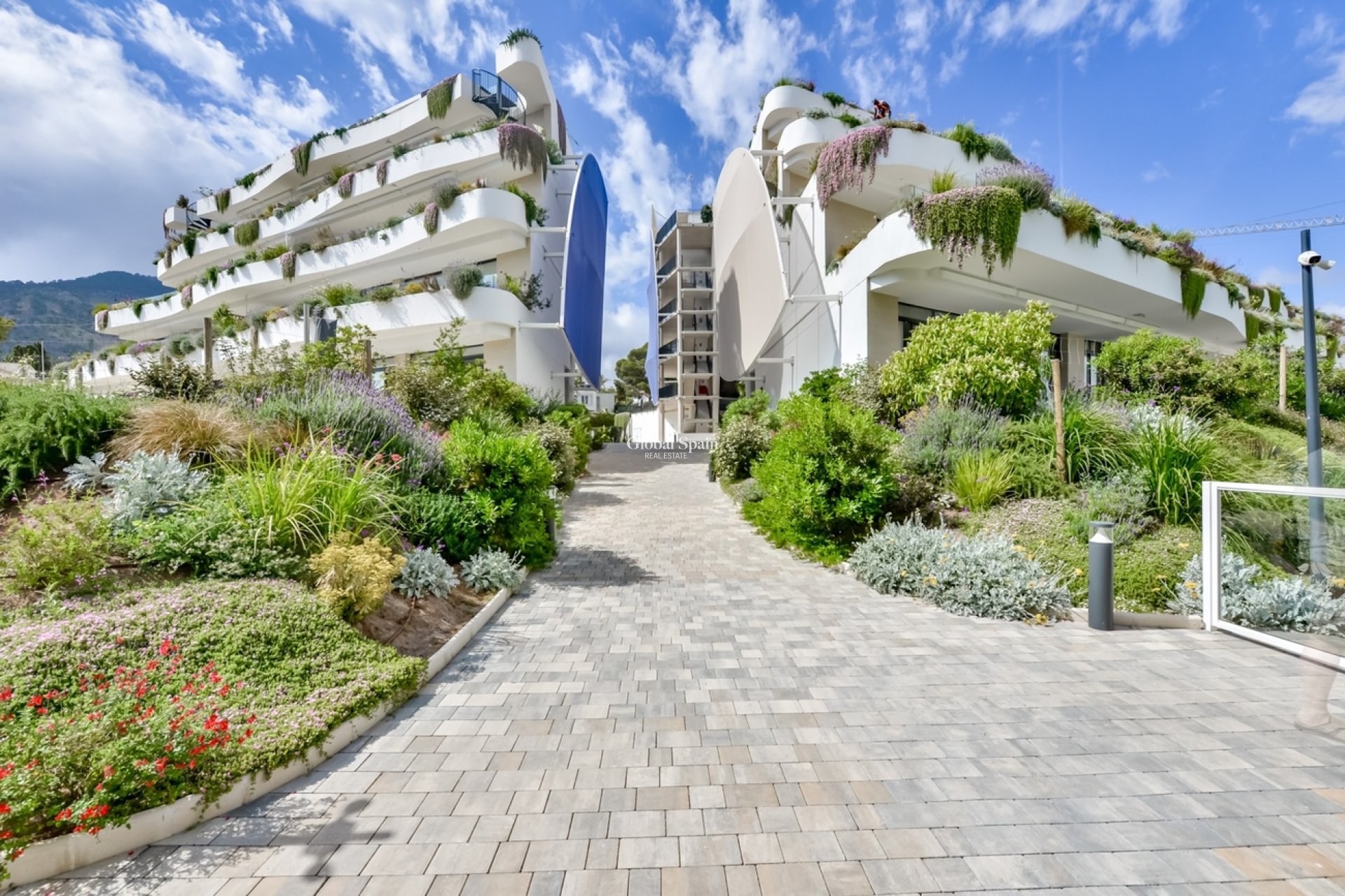Resale - APARTMENT -
ALFAZ DEL PI - Albir