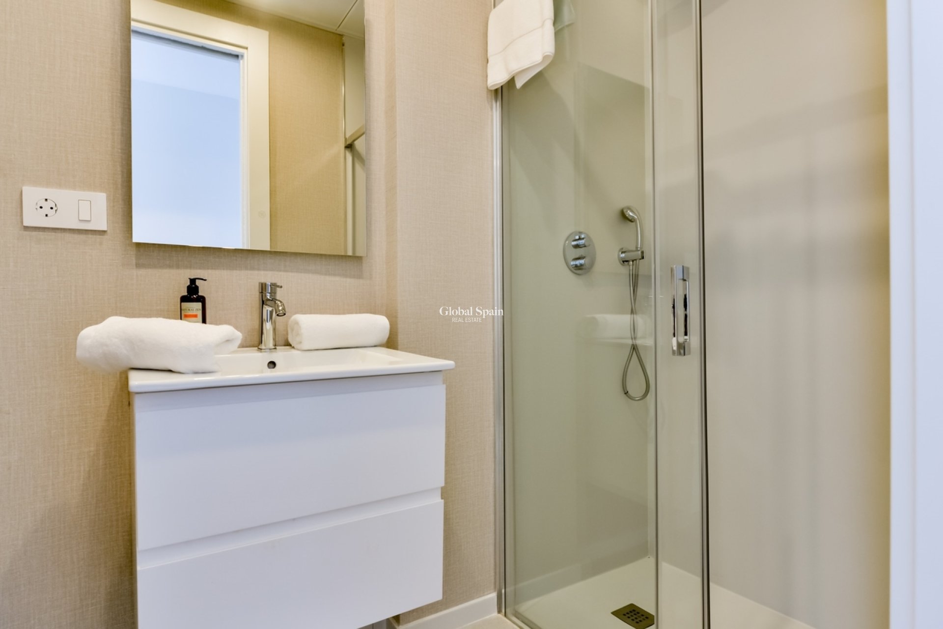 Resale - APARTMENT -
ALFAZ DEL PI - Albir