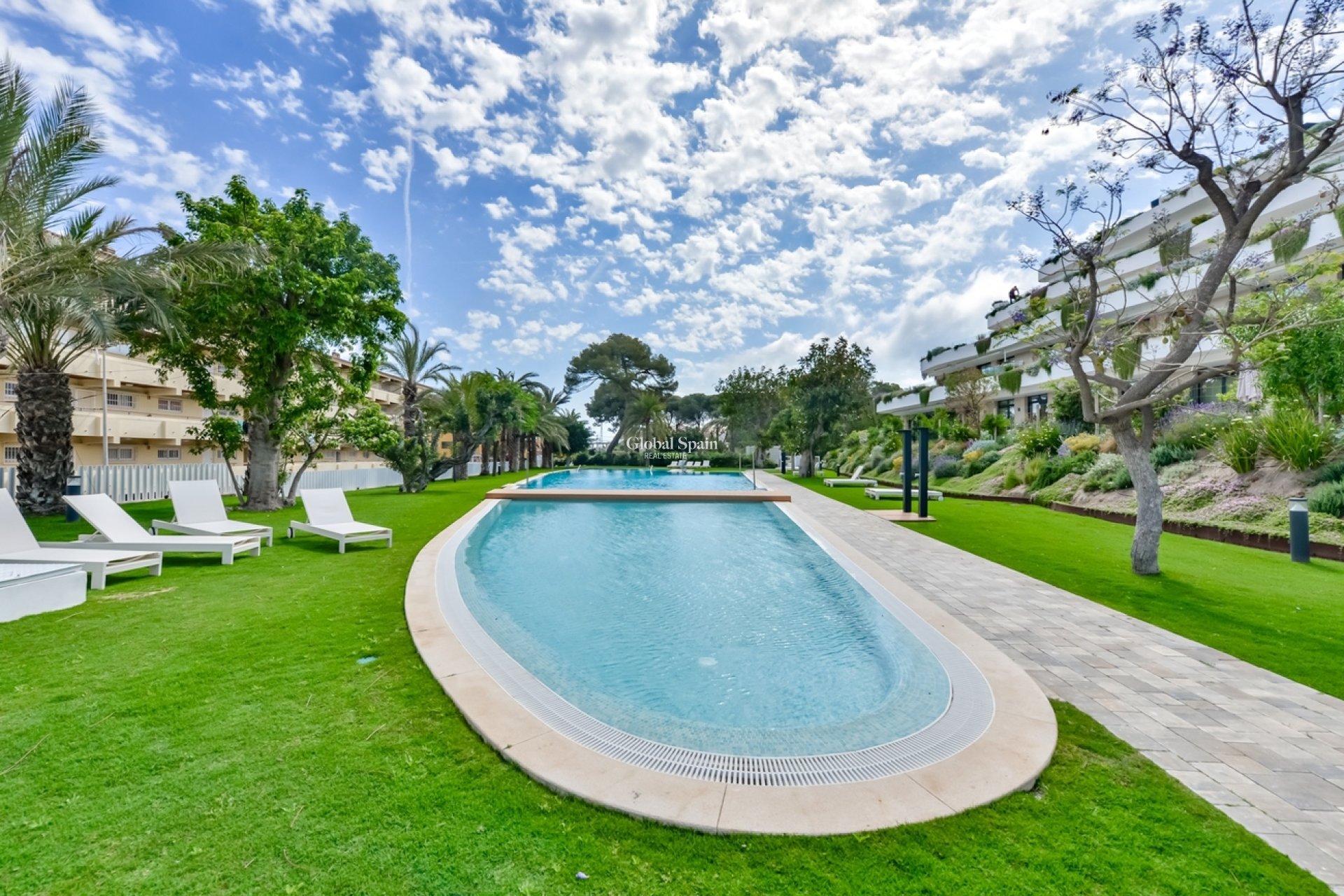 Resale - APARTMENT -
ALFAZ DEL PI - Albir