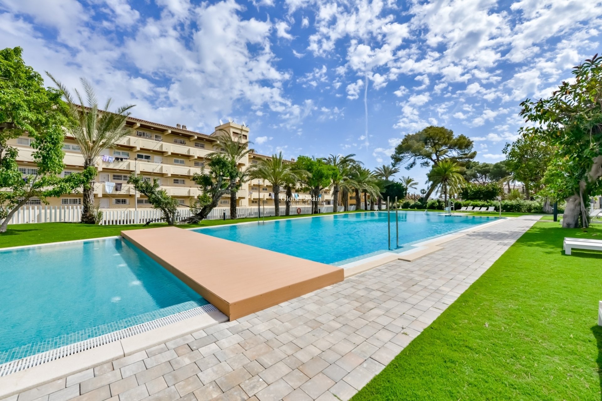 Resale - APARTMENT -
ALFAZ DEL PI - Albir
