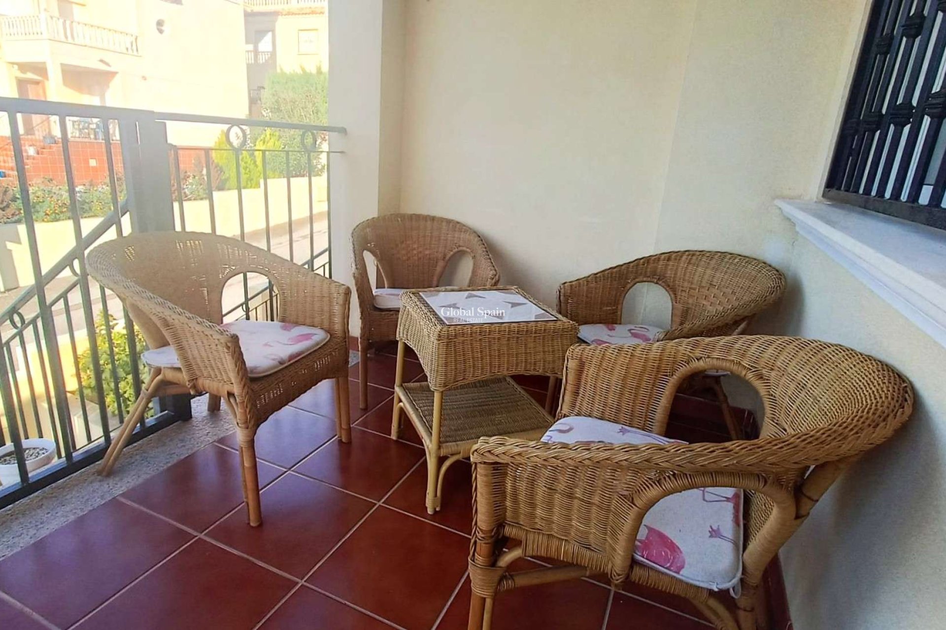 Resale - APARTMENT -
ALGORFA - Arco Mediterráneo 6