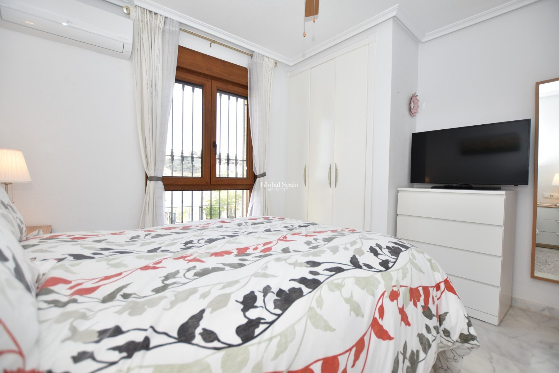 Resale - APARTMENT -
ALGORFA - Inland