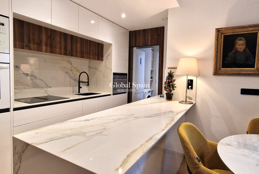 Resale - APARTMENT -
ALGORFA - Inland