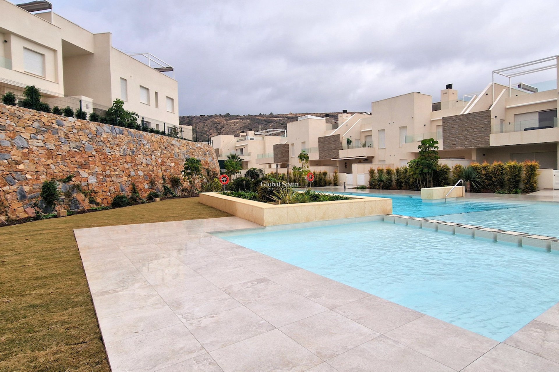Resale - APARTMENT -
ALGORFA - Inland