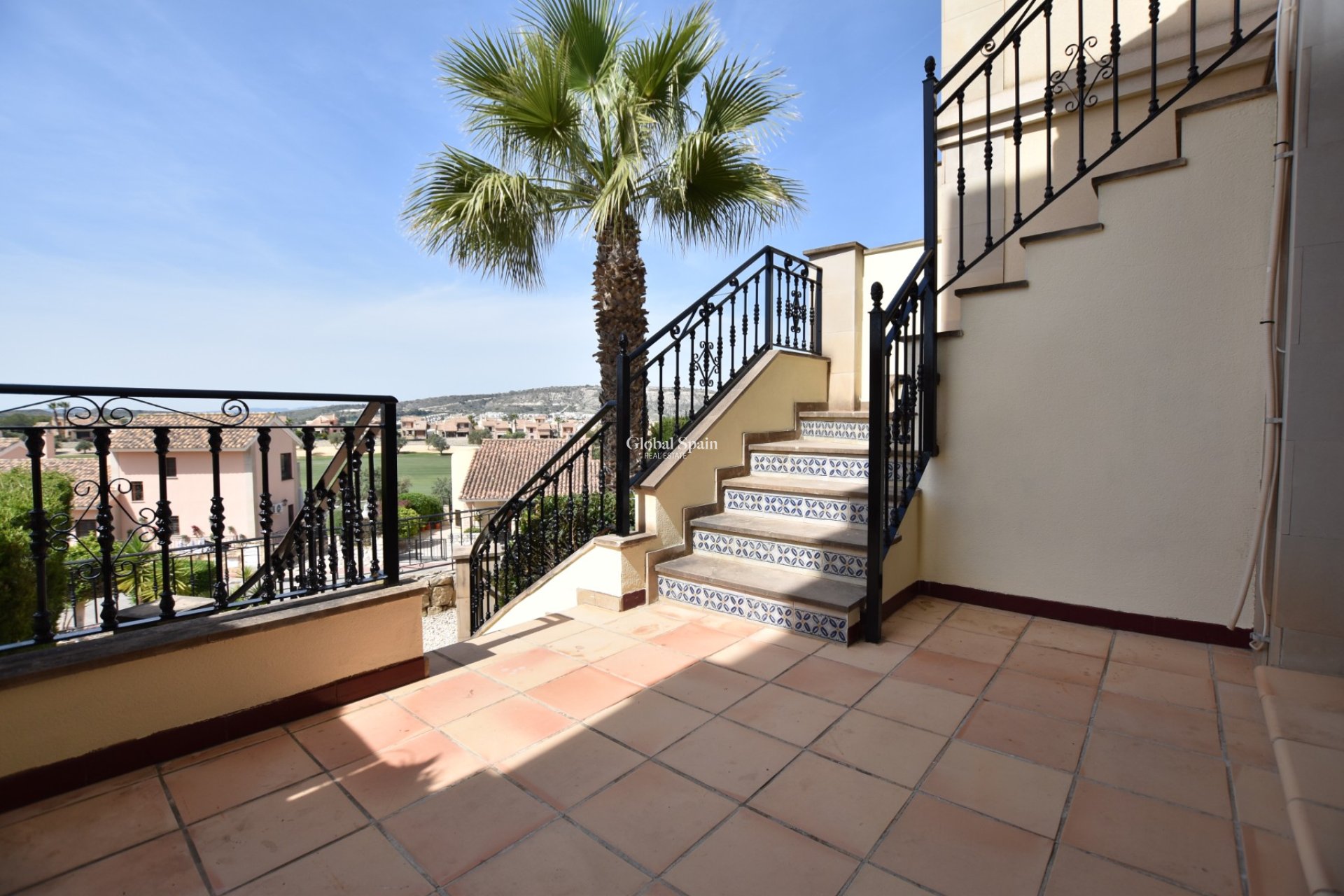 Resale - APARTMENT -
ALGORFA - Inland