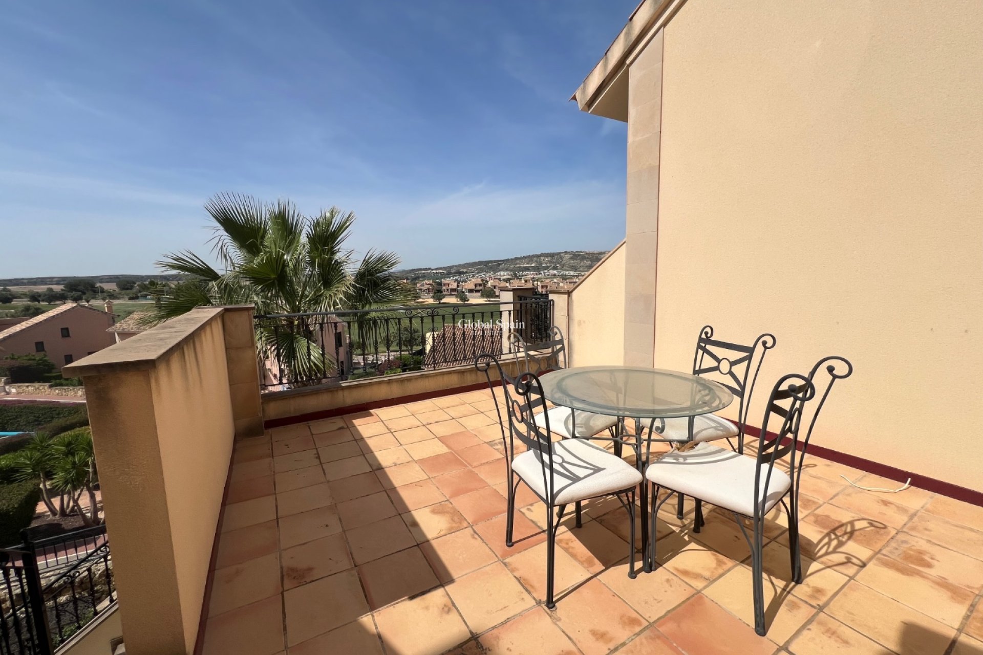 Resale - APARTMENT -
ALGORFA - Inland