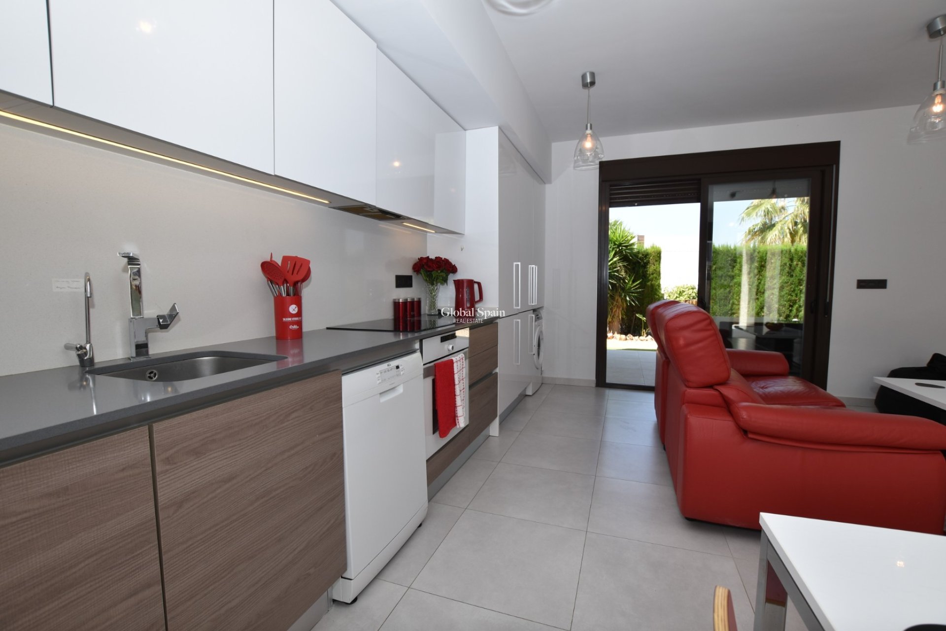 Resale - APARTMENT -
ALGORFA - Inland