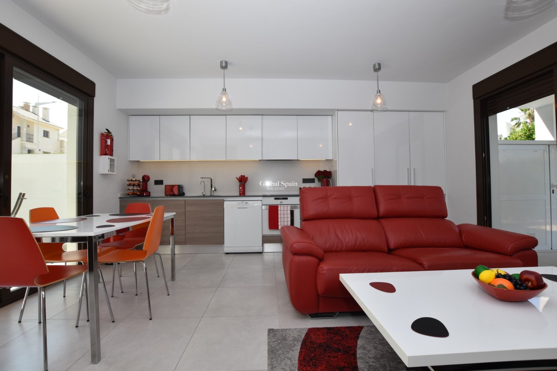 Resale - APARTMENT -
ALGORFA - Inland